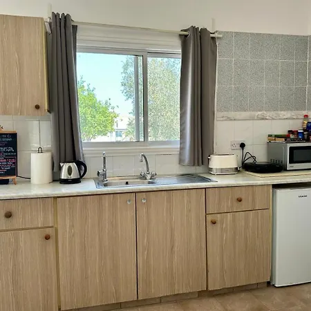 Detached Cozy باراليمني