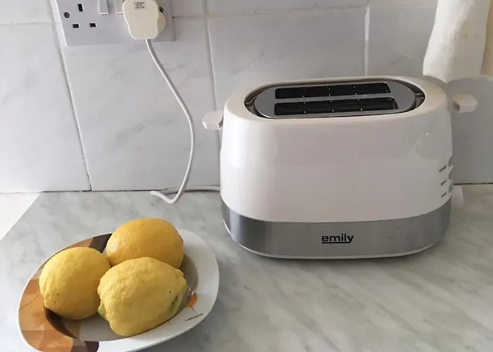 Detached Cozy باراليمني